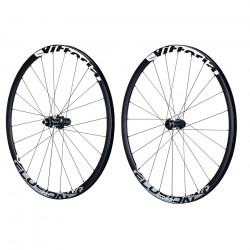 Elusion Carbon Clincher...